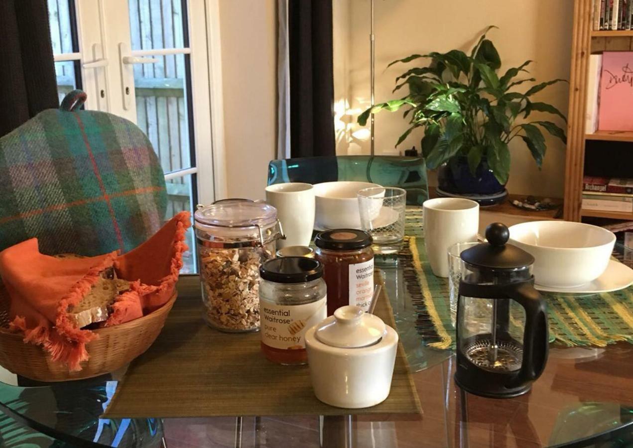 D&E Homestay Wallingford Eksteriør bilde